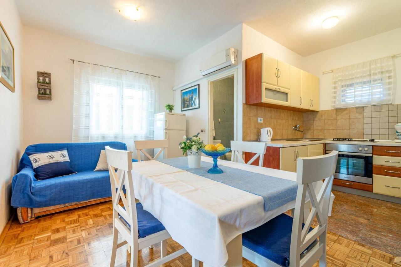Family Friendly Seaside Apartments Kozino, Zadar - 5749 Petrcane Exterior photo