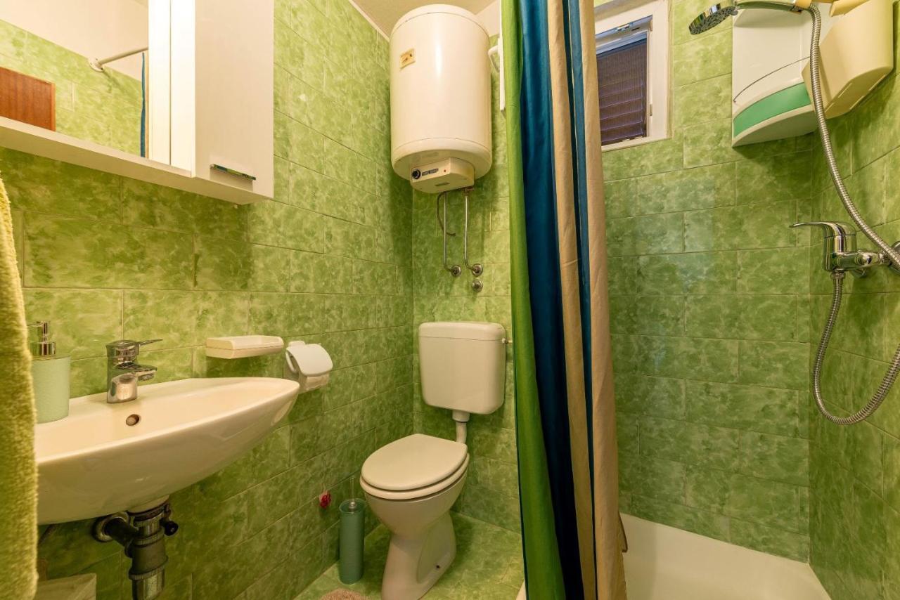 Family Friendly Seaside Apartments Kozino, Zadar - 5749 Petrcane Exterior photo