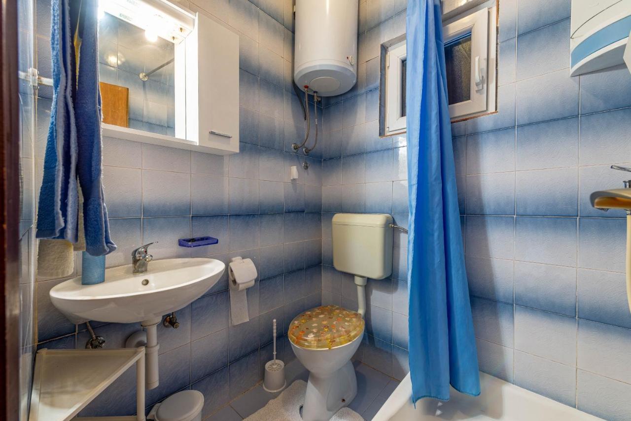 Family Friendly Seaside Apartments Kozino, Zadar - 5749 Petrcane Exterior photo